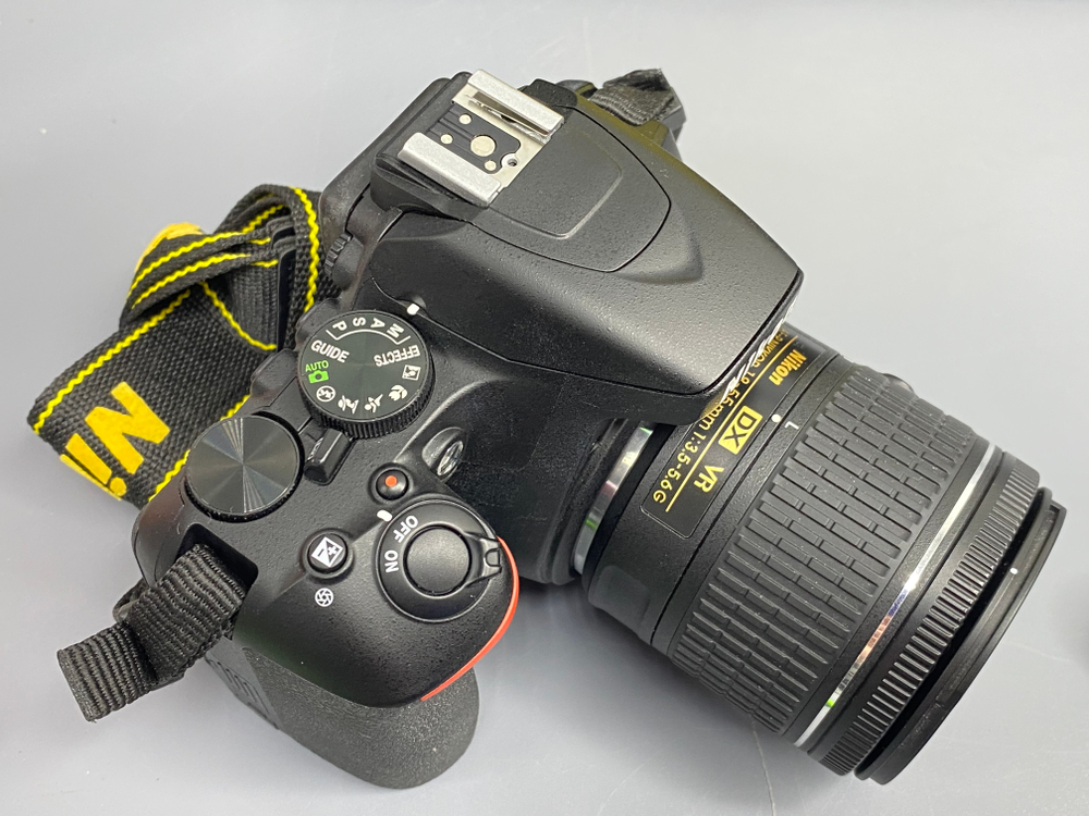 Nikon D3500 Kit AF-P DX 18-55 SD-слот не работает