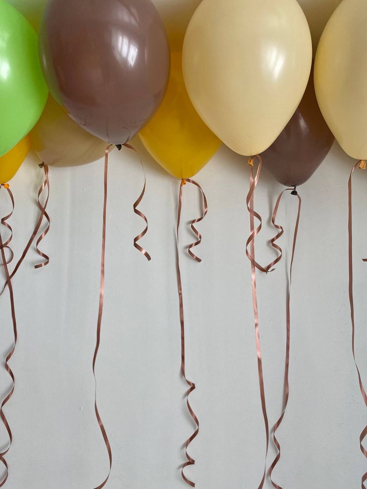 Воздушные гелиевые шарики на потолок №4762