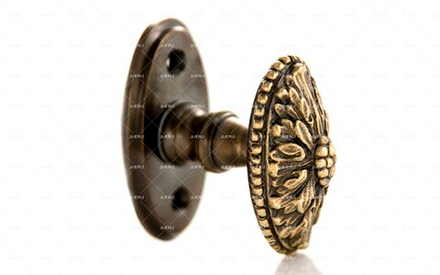 Ручка оконная латунная поворотная Барочная