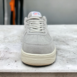 Nike Air Force 1 Low • Gray