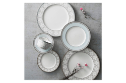 Тарелка акцентная 25см Noritake Трефолио платиновый кант