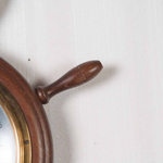 Настенный барометр в корпусе-штурвале