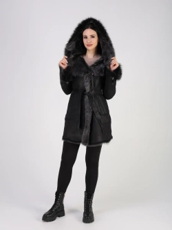 Дубленка зимняя натуральная с капюшоном короткая