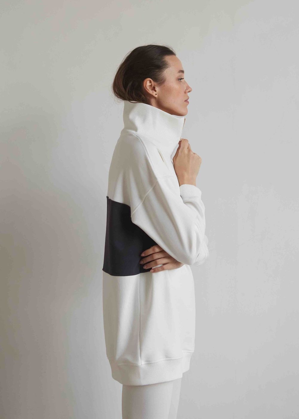 Толстовка платье Alexandra Talalay KP010 с воротником на молнии молочно-графитовый