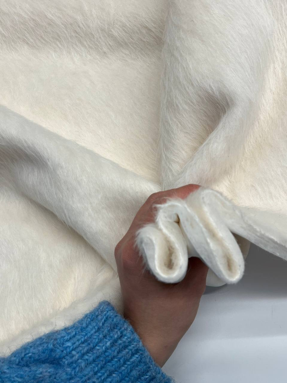 Альпака пальтовая на гусином пуху белая