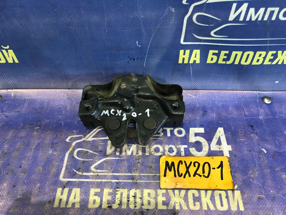 Замок капота TOYOTA PRONARD 2000