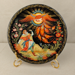 Коллекционная тарелка "Иван и Жар-птица" с росписью (лаковая миниатюра Палех)