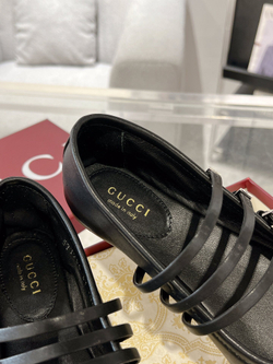Gucci Flats (2 colors)
