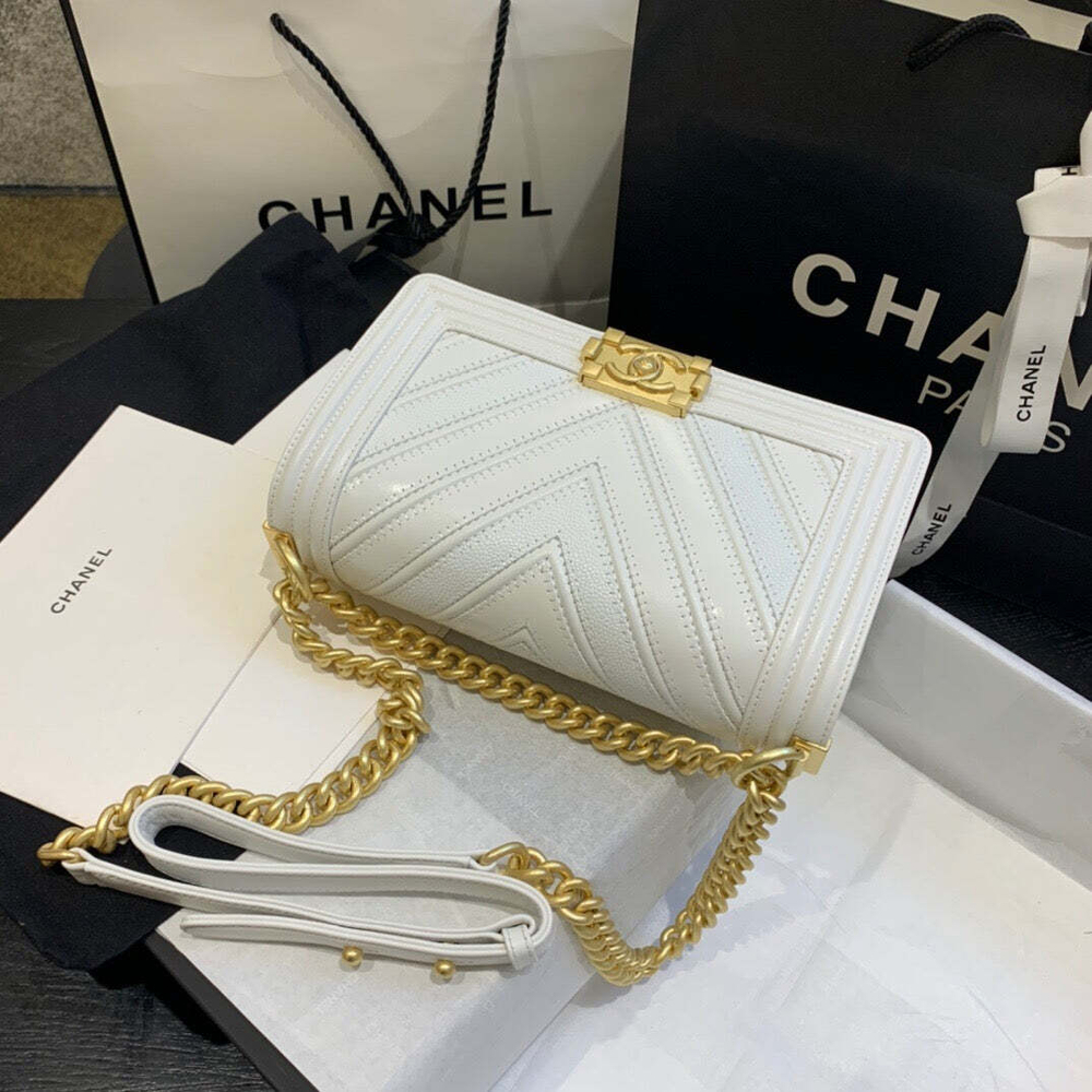 Chanel Boy 25 cm