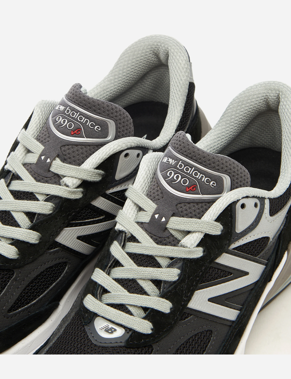 New Balance 990v6 "Black White"