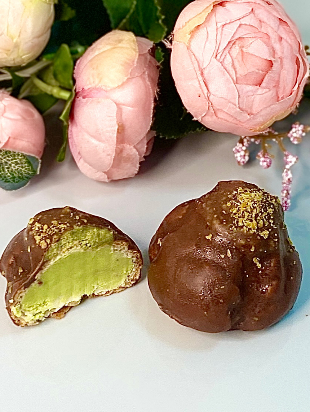 Пирожное профитроль Дубайский