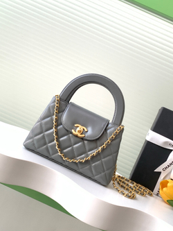 Chanel Kelly Mini 19 cm