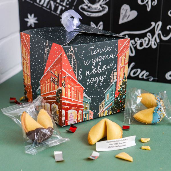 Коробка 12*12*12см с логотипом на заказ.