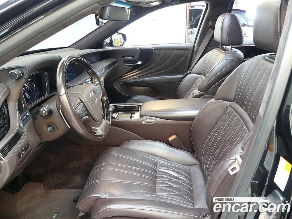 Lexus LS500h 5 Generation 3.5 Luxury AWD (09.2019)