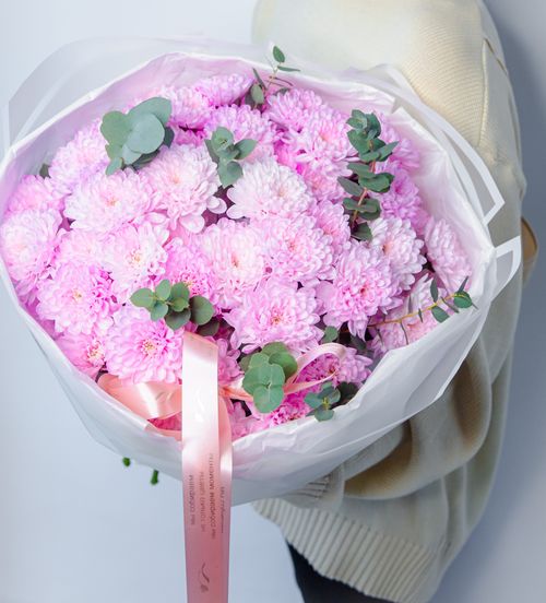 Хризантема с эвкалиптом "L"