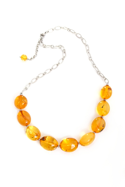 Колье на цепочке с янтарём