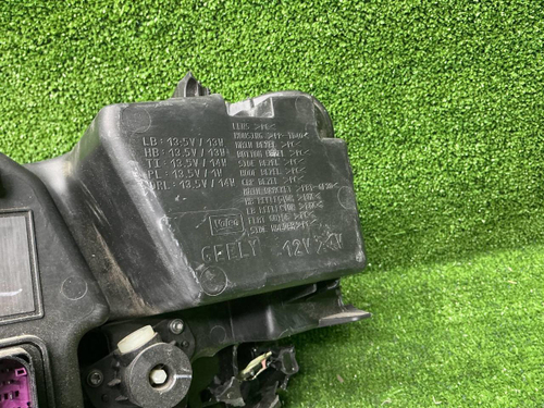 Битая Фара правая Geely Atlas Pro (2021-2025) LED