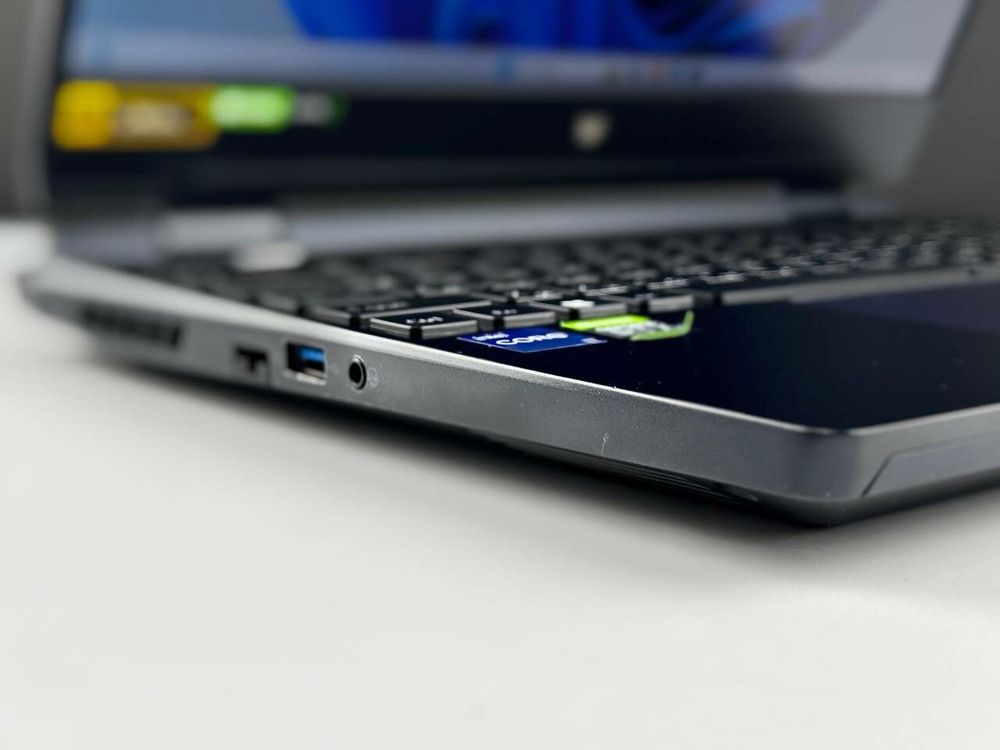15.6" Ноутбук Acer Predator Helios 2560x1440, Intel Core i7 12700H 2.3 ГГц, RAM 16 ГБ, DDR5, SSD 1 ТБ, NVIDIA GeForce RTX 3070 Ti, Windows 11 Home, Blue