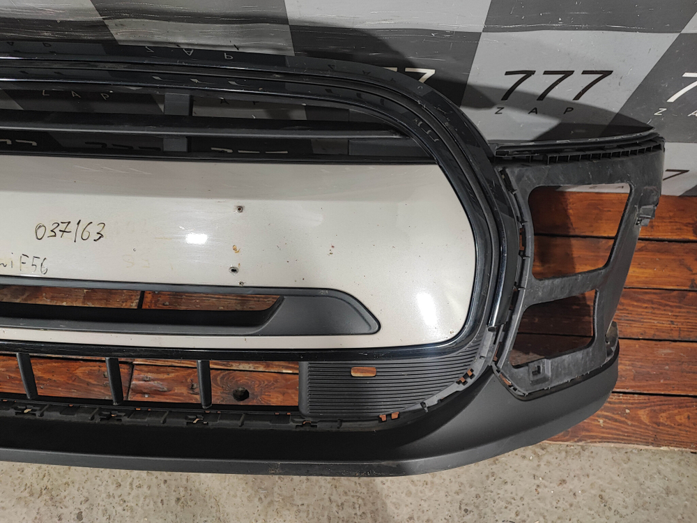 Бампер передний Mini Hatch (F55/F56) 21-нв Б/У Оригинал 9450543