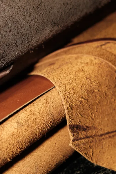 Как ухаживать за кожаными изделиями: советы от команды Long River