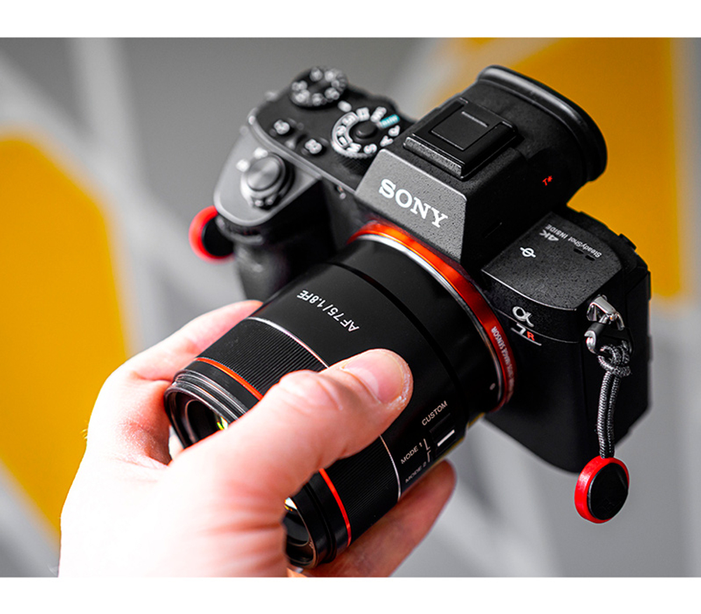 Объектив Samyang AF 75mm f/1.8 Sony FE