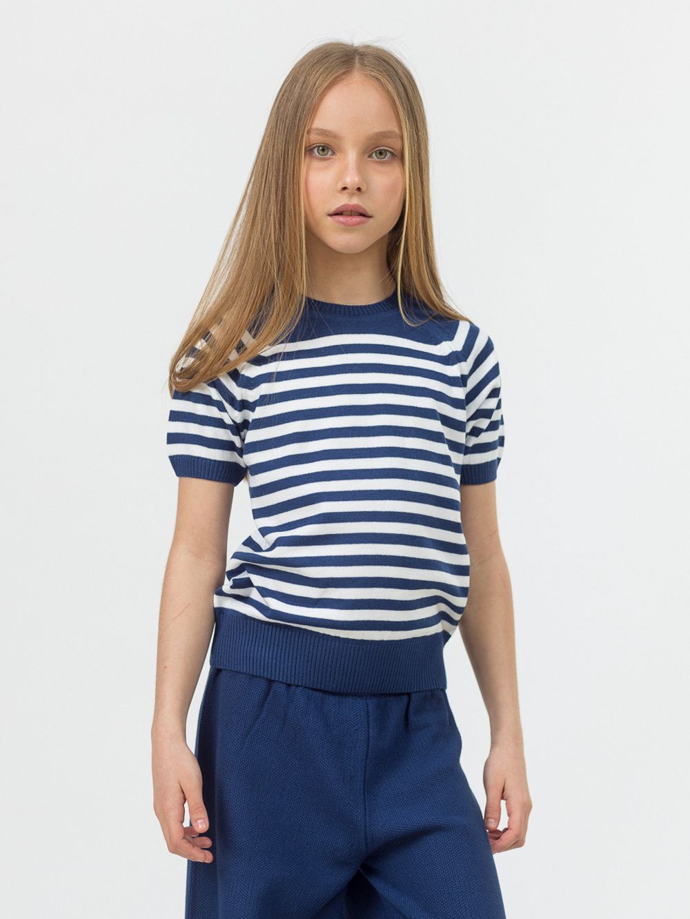 Джемпер для девочки с коротким рукавом AT1012 сапфир-белый