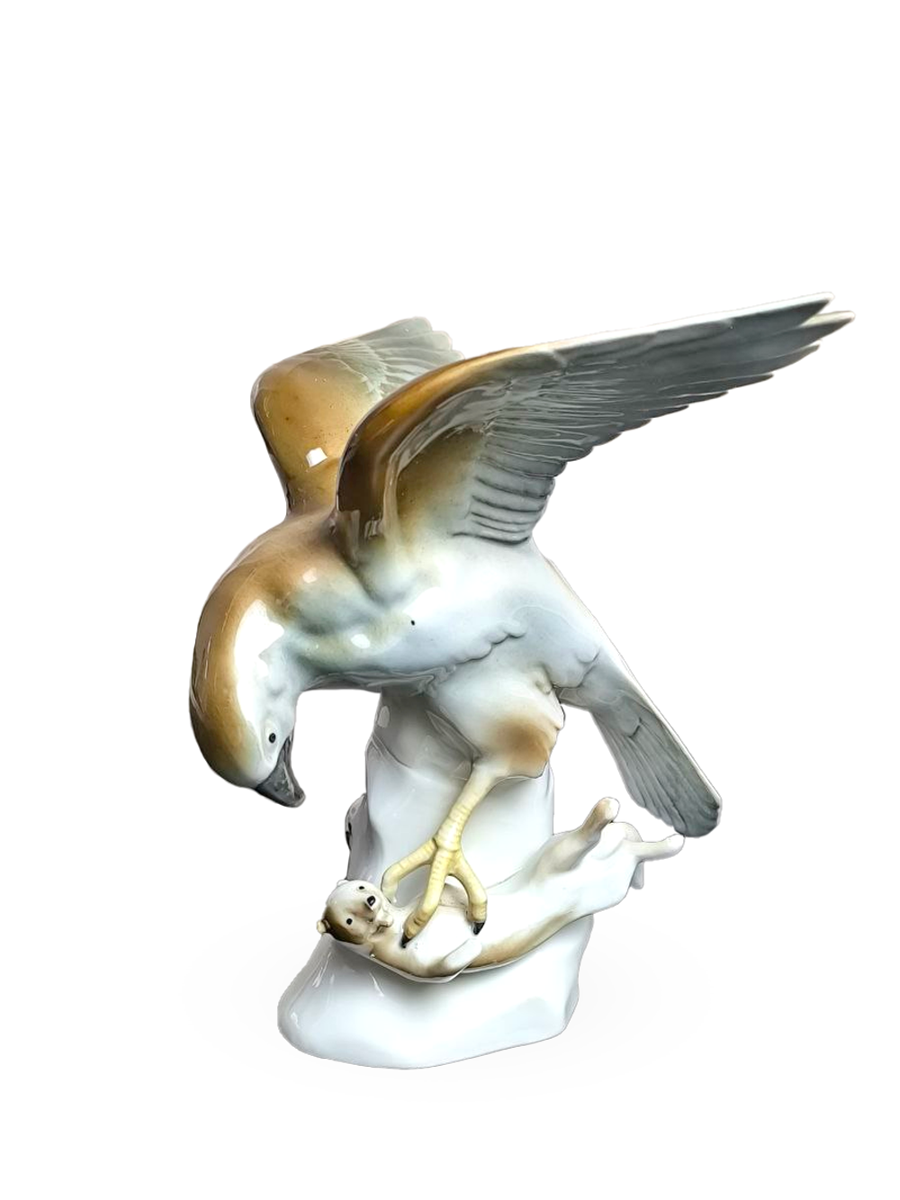 Фарфоровая статуэтка "Орел с добычей" Wagner & Apel, Германия