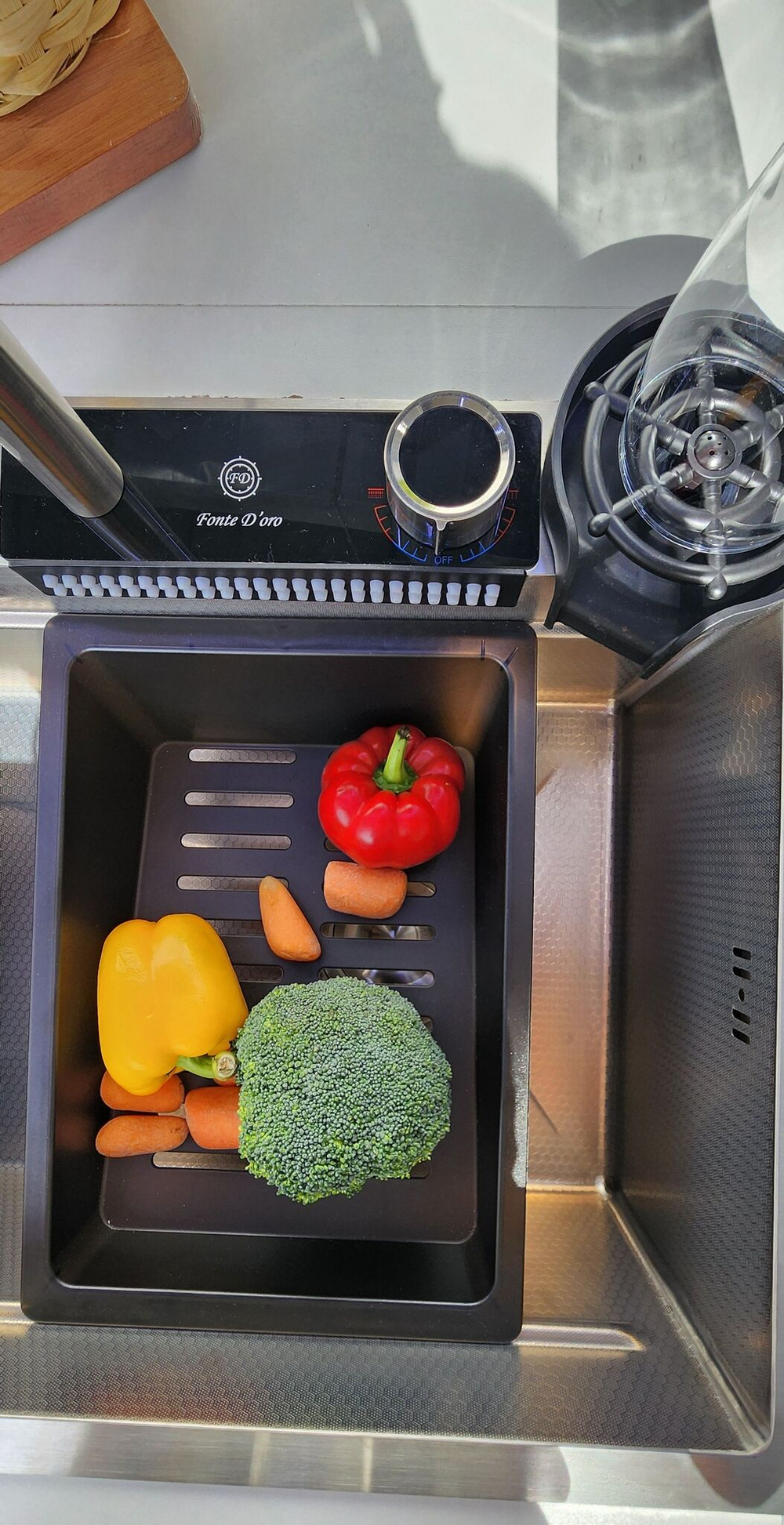 Многофункциональная кухонная мойка из нержавеющей стали BZ9954JS цвета Золотой