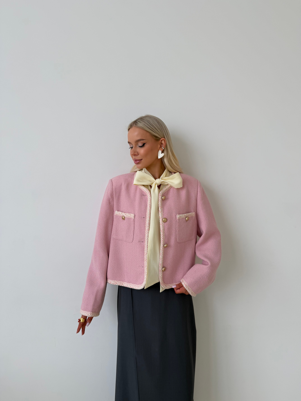 Жакет твидовый розовый