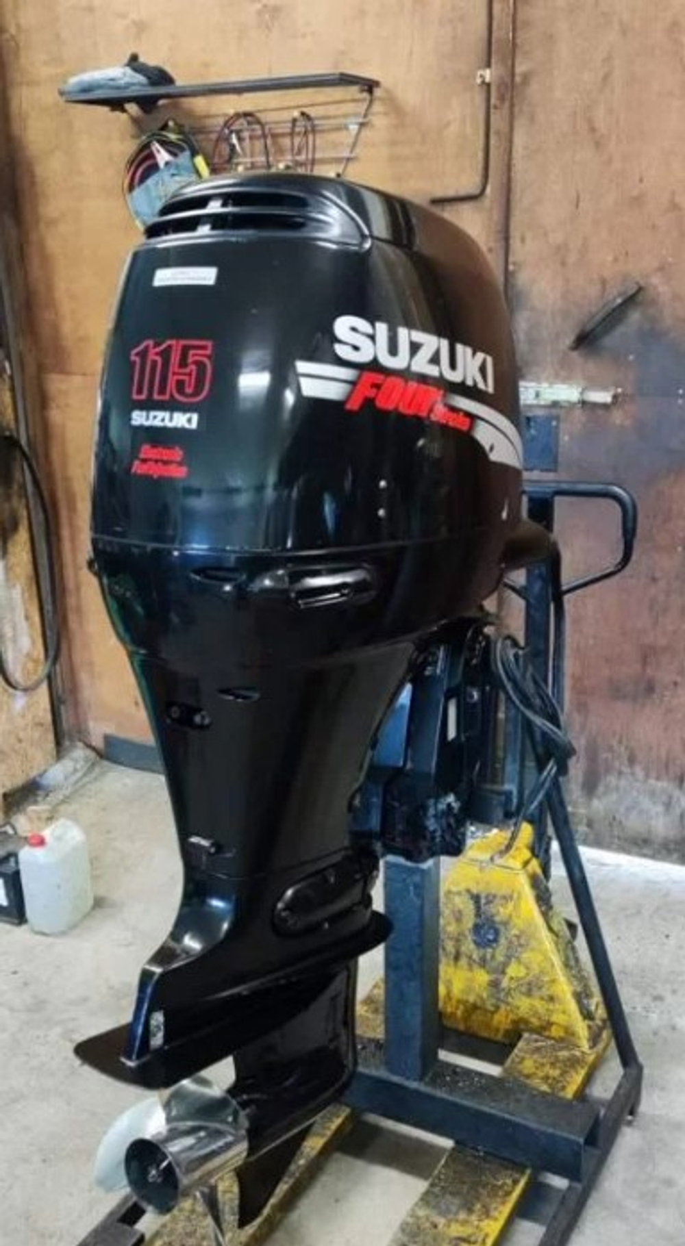 4х-тактный лодочный мотор SUZUKI DF115TL