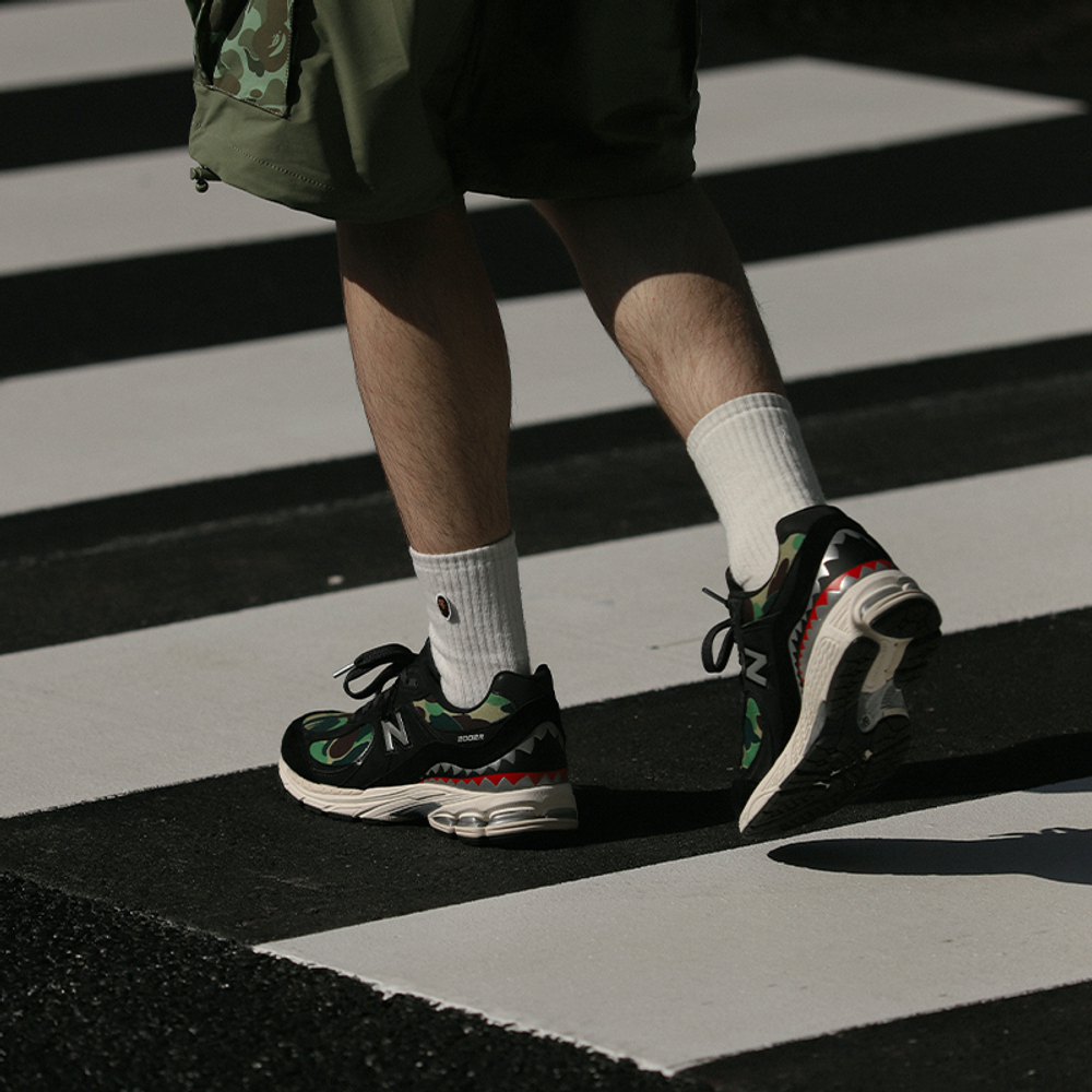 Кроссовки A Bathing Ape X New Balance Nb 2002R