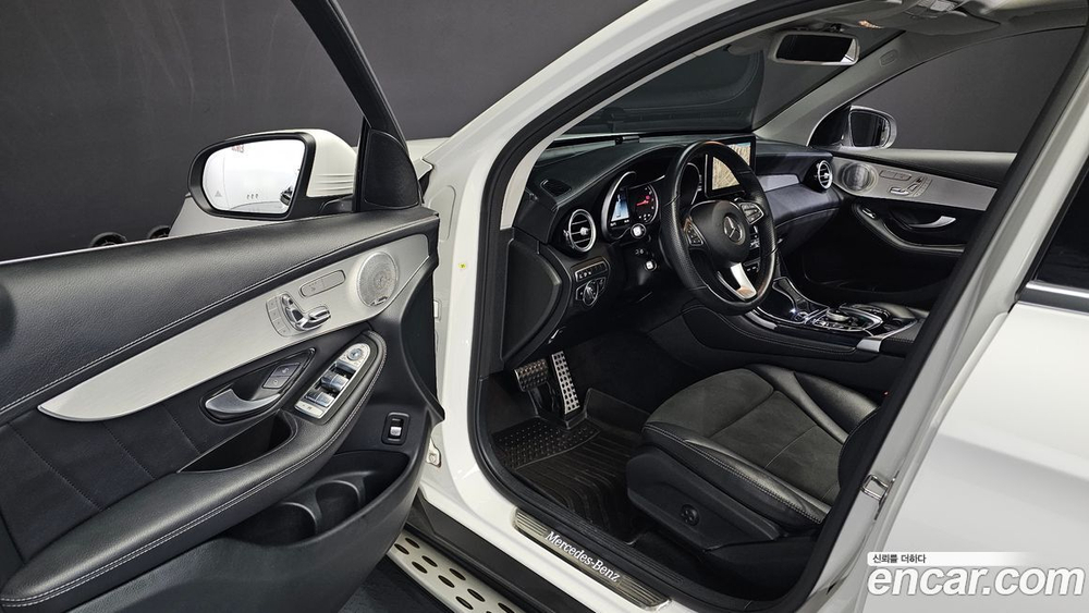 Mercedes-Benz GLC-Class X253 GLC300 4MATIC AMG Line (10.2019)