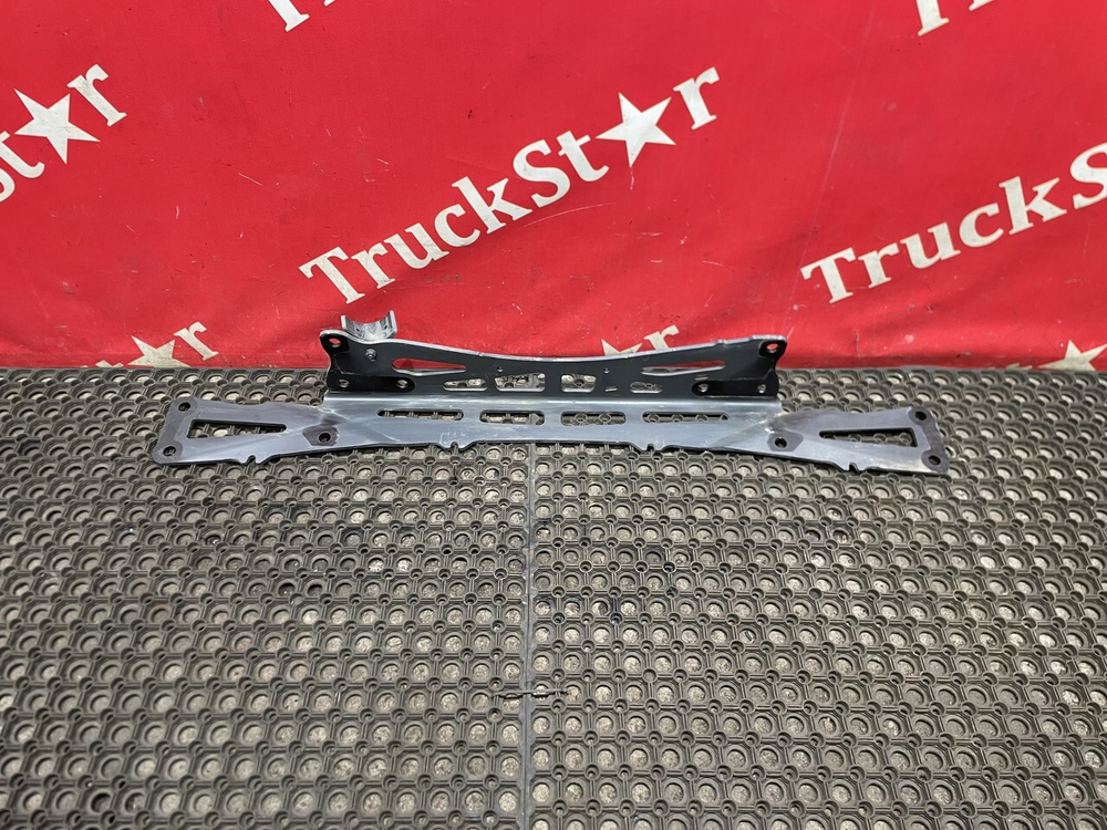 Кронштейн радиатора