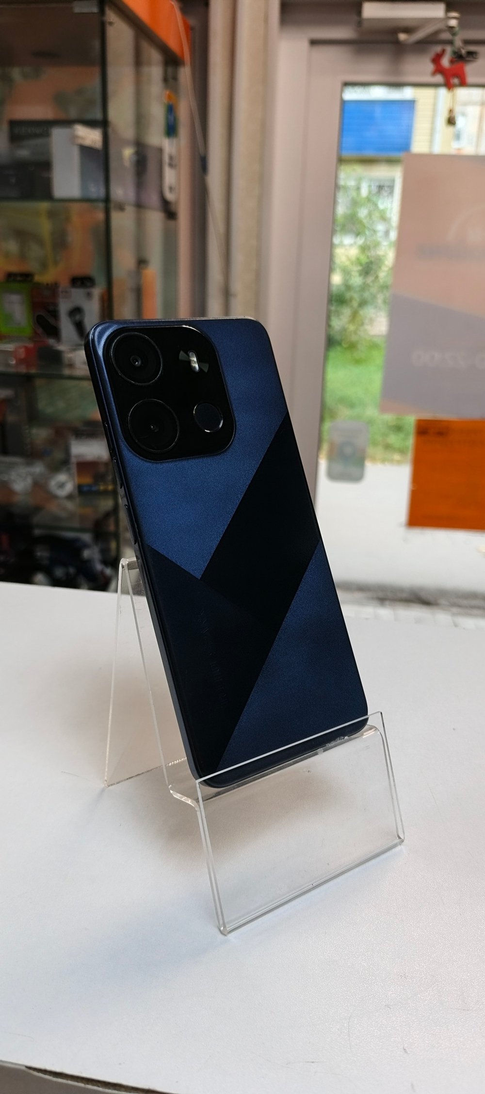 смартфон TECNO Spark Go 2023 3/64