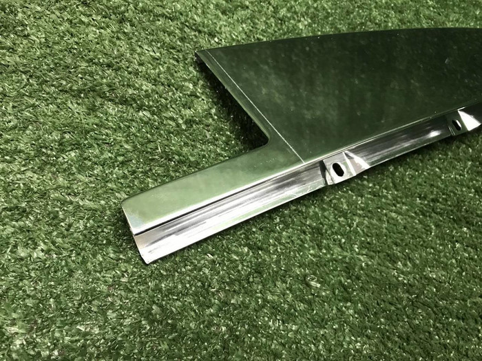 Накладка двери левая Mercedes S Z223 20-нв Maybach