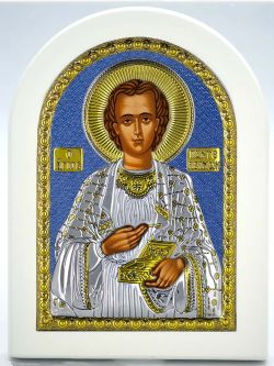 Святой Пантелеймон Целитель. Икона в серебряном окладе.