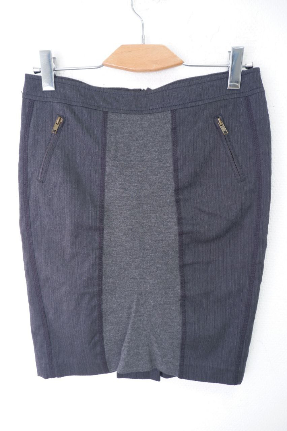 Юбка стильная с молниями 46 размер