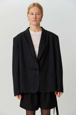 Объемный винтажный жакет на завязках