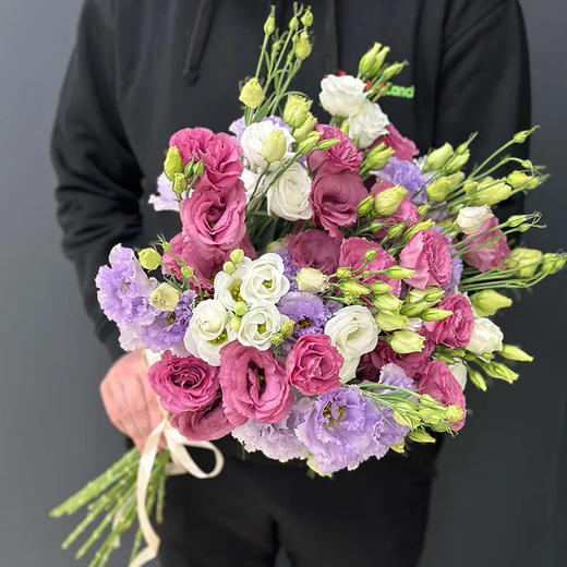 Букет из разноцветной эустомы "Floral Mosaic"