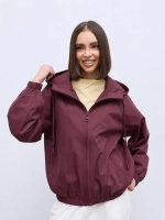 Ветровка с капюшоном