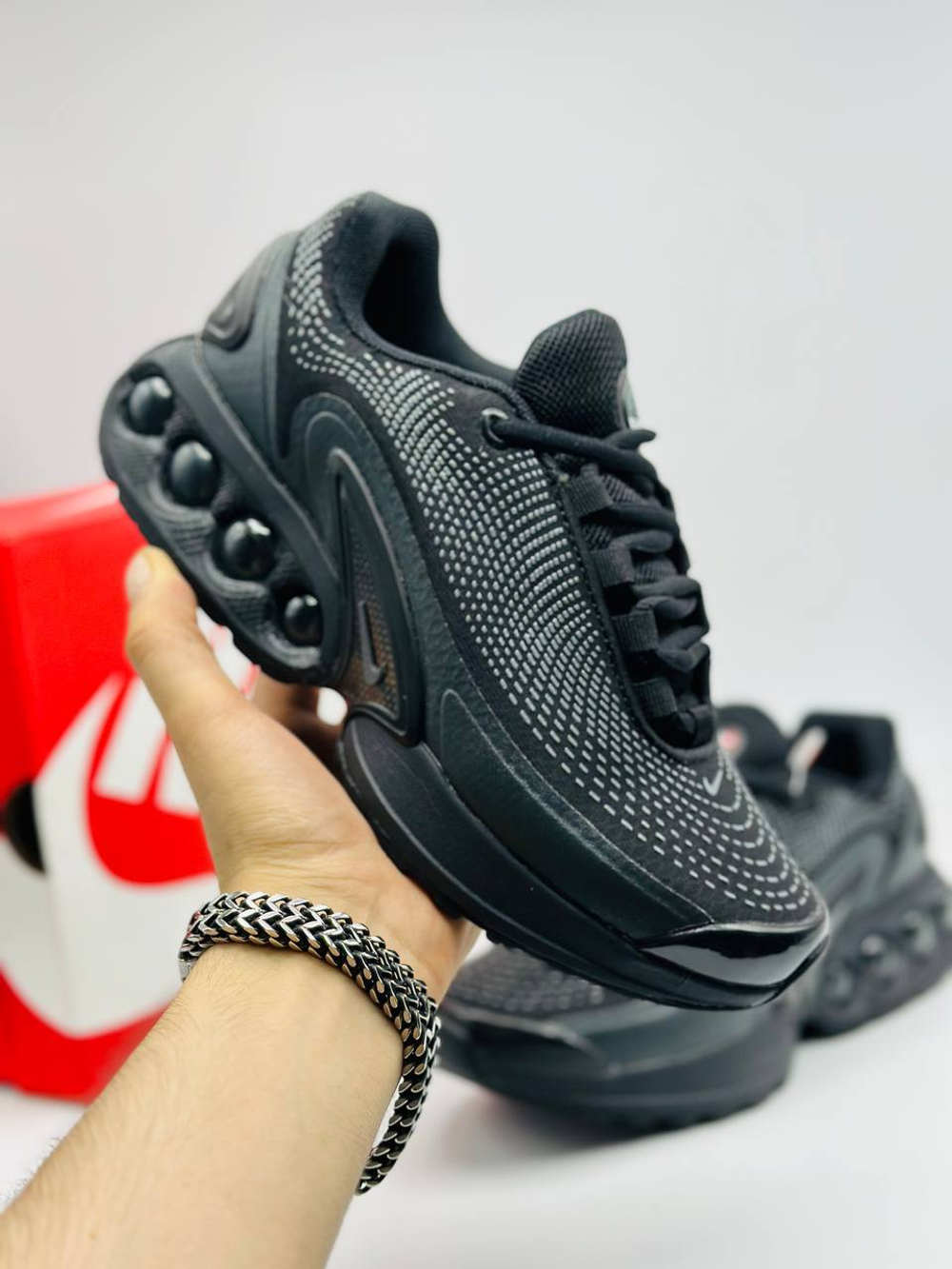 Кроссовки NIKE AIR MAX DN