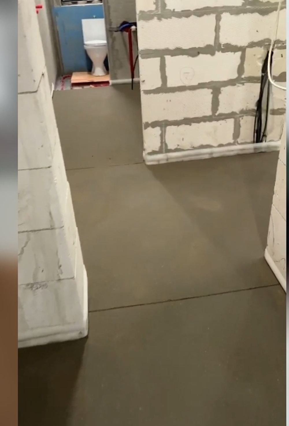 Стяжка пола полусухая механизированная