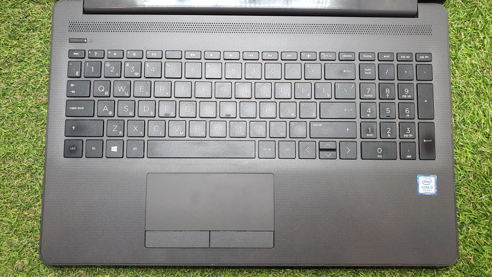 Ноутбук HP i3-7/8Gb/250 G7 6BP31EA/Windows 10