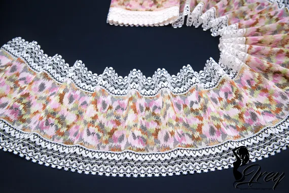 03-253 Кружево эластичное 18 см, гладь, айвори