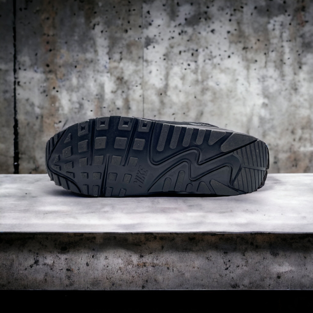 Nike Air Max 90 Winter • Black