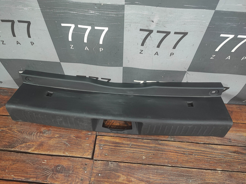 Накладка замка багажника Chery Tiggo 7 Pro 20-нв Б/У Оригинал 403001374AAABK