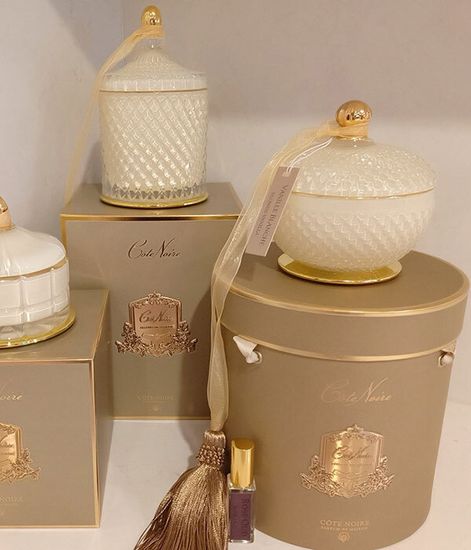 Blonde Vanilla, круглая кремовая свеча Арт-деко с кисточкой, Cote Noire