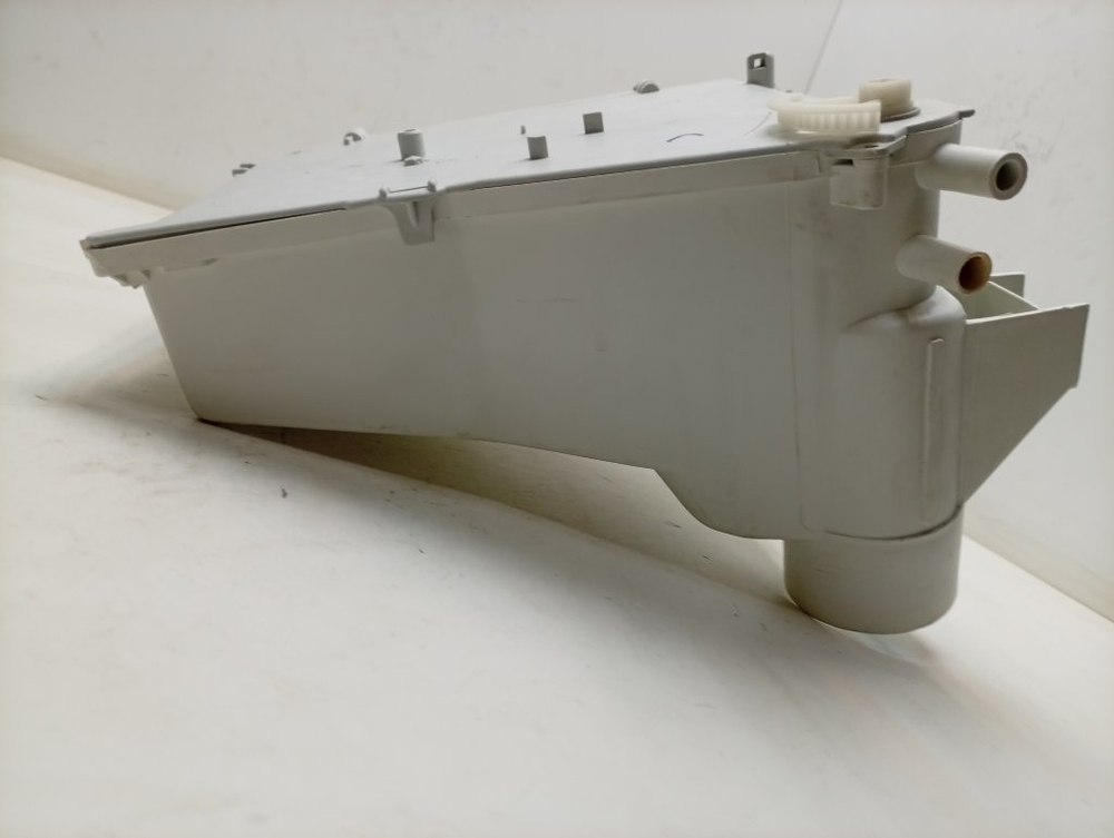 WDN2067WF кт37 Бункер дозатора порошка для стиральной машины Indesit б/у