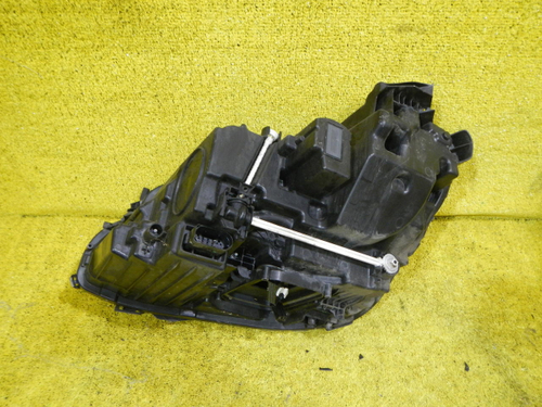 Битая Фара правая Mercedes E W213 (2016-2021) LED