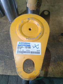 Палец 61N8-01610